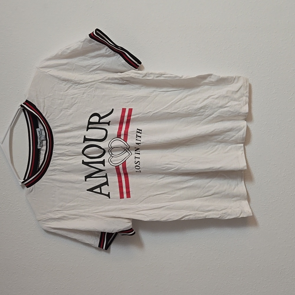 Charlotte Russe Graphic white T-Shirt "Amour" Women's Large